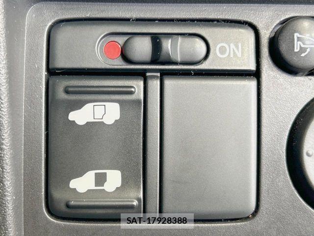 Honda FREED 2010-08 8829159-4