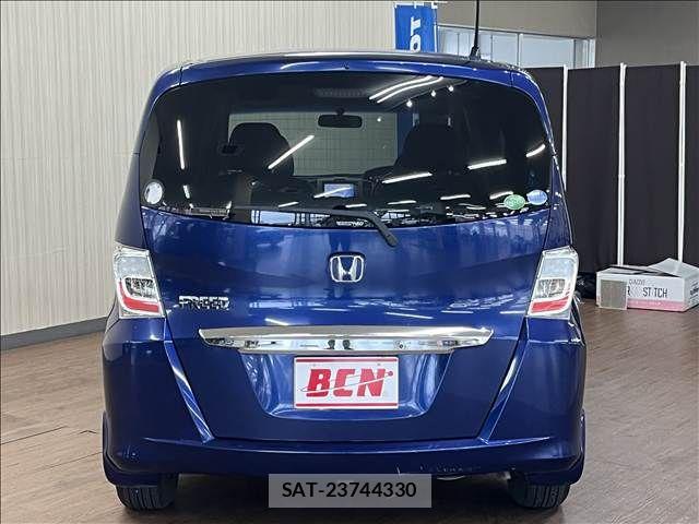 Honda FREED 2014-03 8829166-5