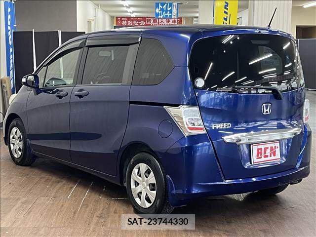 Honda FREED 2014-03 8829166-6