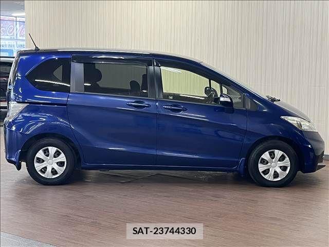 Honda FREED 2014-03 8829166-7