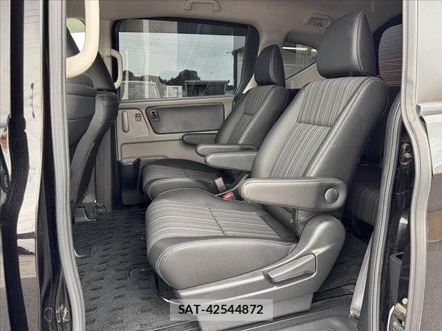 Honda FREED 2018-06 8829141-17