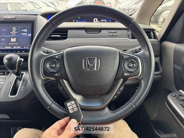 Honda FREED 2018-06 8829141-6