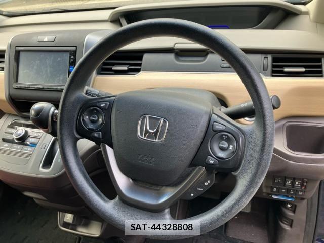 Honda FREED 2017-02 8829147-18