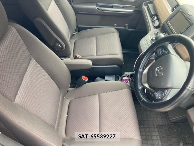 Honda FREED 2023-01 8829140-12