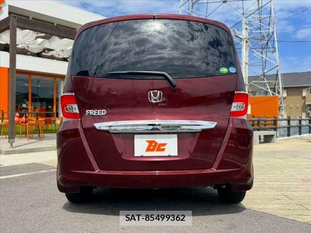 Honda FREED 2016-02 8829158-13