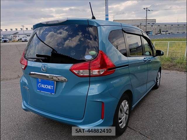 Honda FREED 2017-03 8829154-2