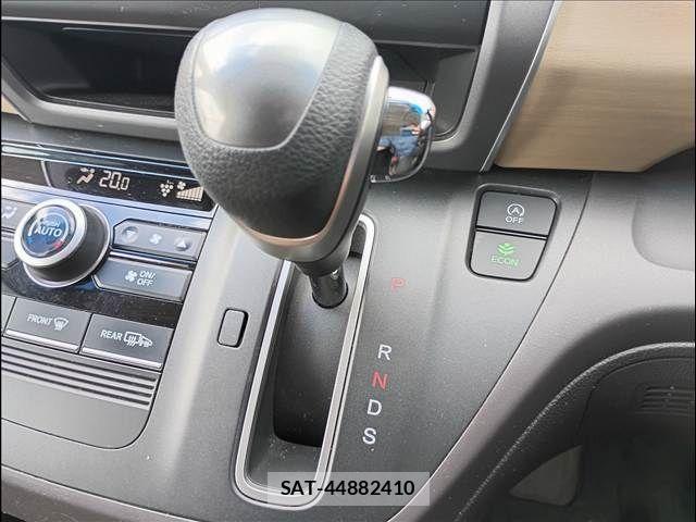 Honda FREED 2017-03 8829154-7