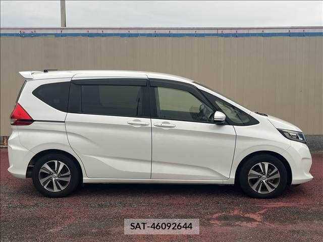 Honda FREED 2017-09 8829146-14
