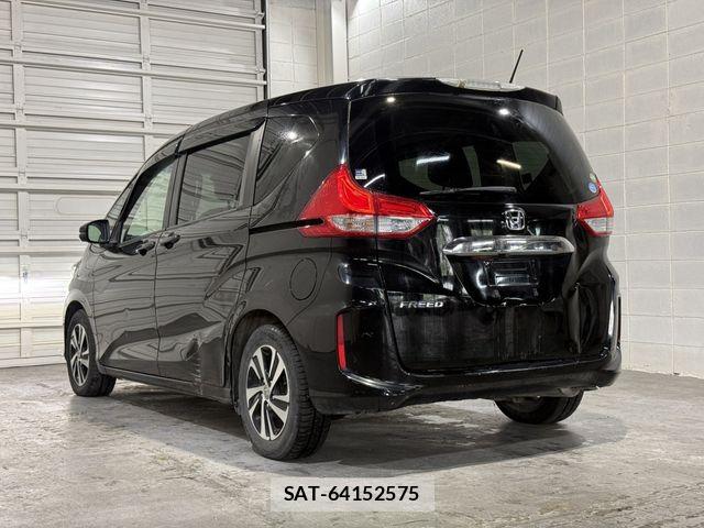 Honda FREED 2017-05 8849108-2