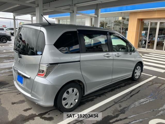Honda FREED 2012-04 8849119-3