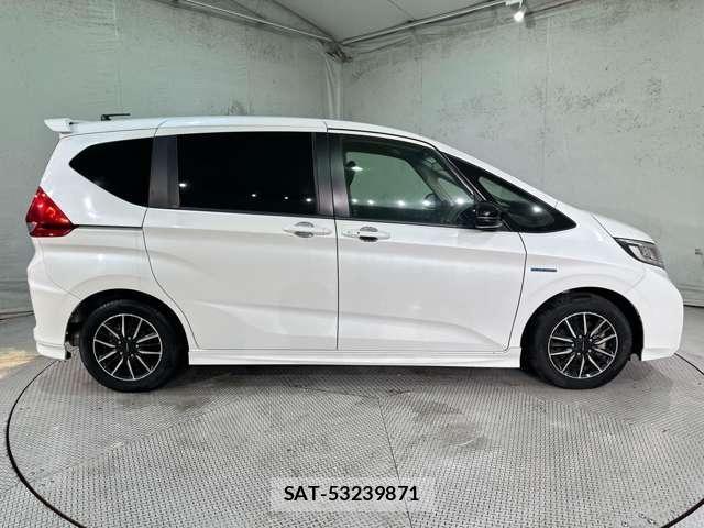 Honda FREED 2018-04 8849100-3