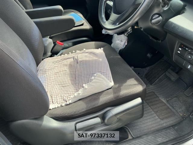 Honda FREED 2013-11 8871056-9