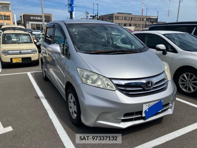 Honda FREED 2013-11 8871056-1