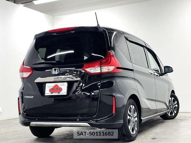 Honda FREED 2023-02 8871047-2