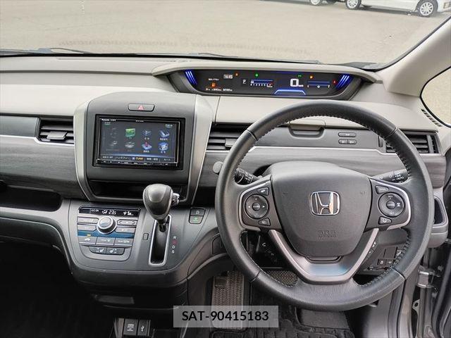 Honda FREED 2021-09 8879855-1