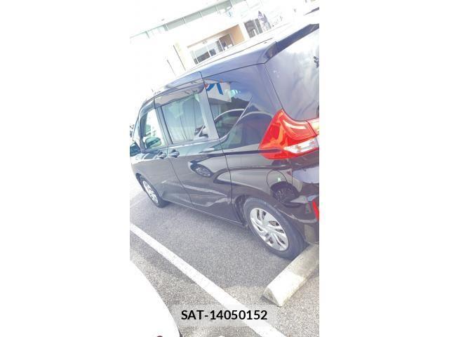 Honda FREED 2018-04 8879863-2