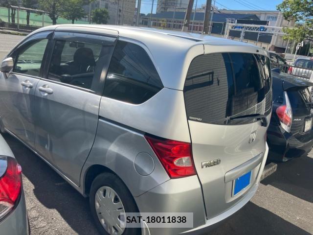 Honda FREED 2010-02 8879869-3