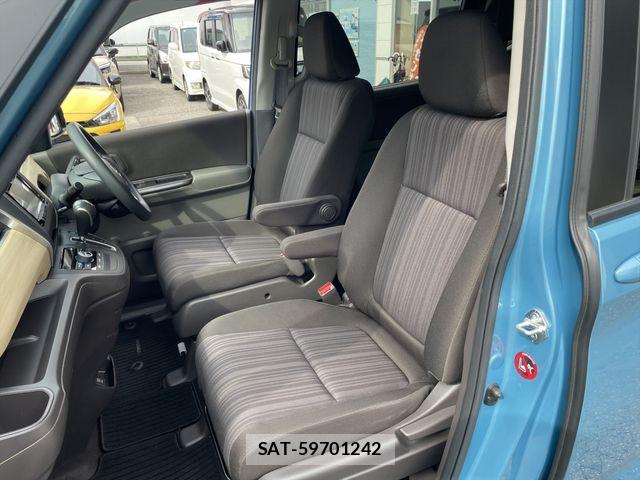 Honda FREED 2019-03 8879857-10