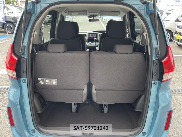 Honda FREED 2019-03 8879857-11