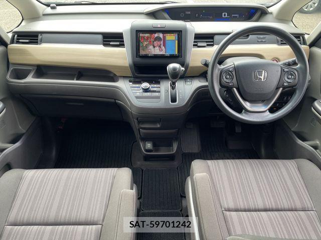 Honda FREED 2019-03 8879857-15