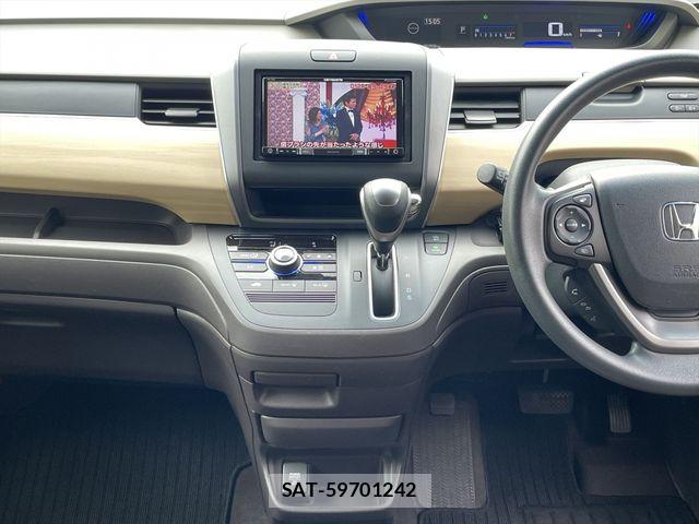 Honda FREED 2019-03 8879857-16