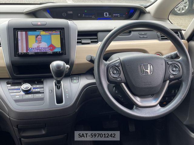 Honda FREED 2019-03 8879857-20