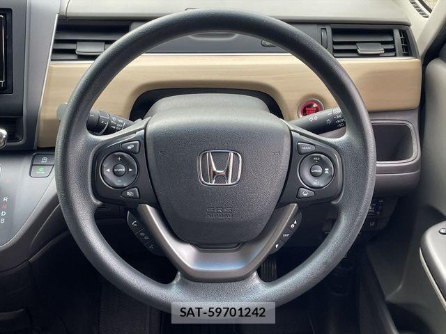 Honda FREED 2019-03 8879857-21