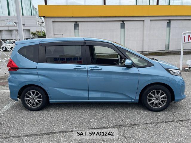 Honda FREED 2019-03 8879857-3