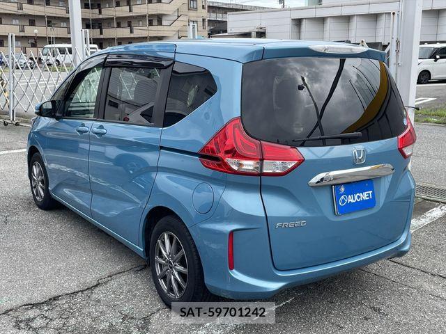 Honda FREED 2019-03 8879857-6