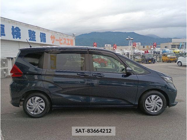 Honda FREED 2021-11 8879856-16