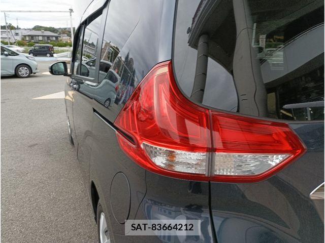 Honda FREED 2021-11 8879856-7