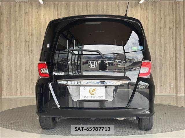 Honda FREED 2016-03 8879864-18