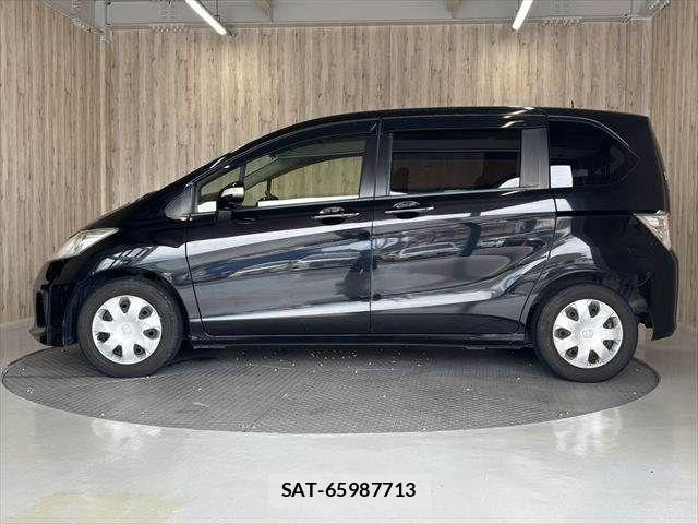 Honda FREED 2016-03 8879864-21