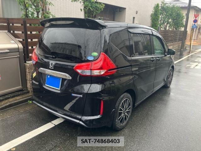Honda FREED 2017-04 8879859-4