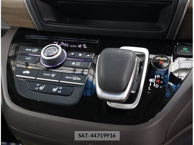 Honda FREED 2022-11 8879852-7