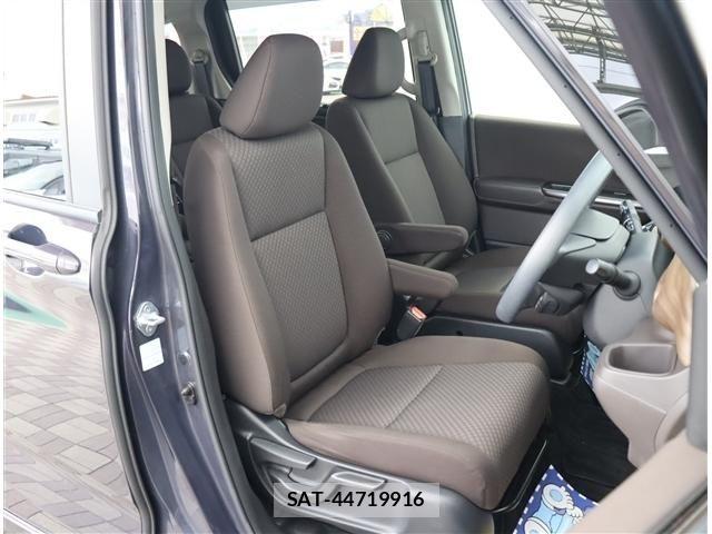 Honda FREED 2022-11 8879852-10