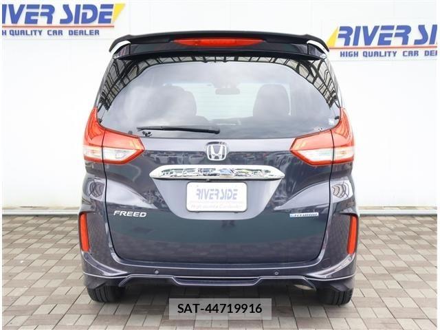 Honda FREED 2022-11 8879852-18