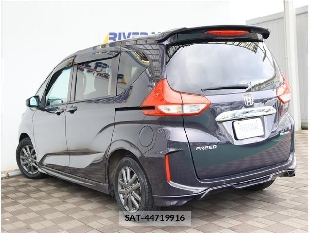 Honda FREED 2022-11 8879852-19