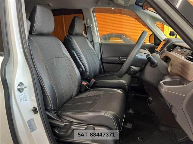 Honda FREED 2022-01 8879853-15