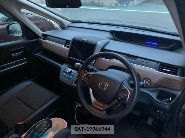 Honda FREED 2022-02 8883636-10