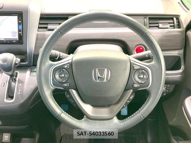 Honda FREED 2017-03 8883641-11