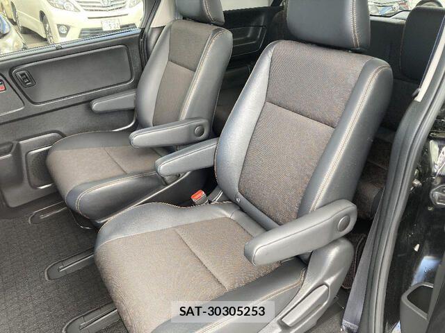 Honda FREED 2023-12 4639037-17