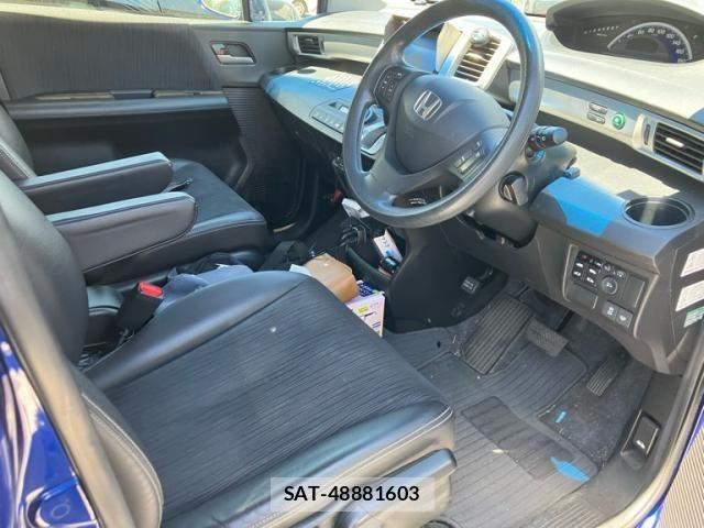 Honda FREED 2016-03 7357868-11