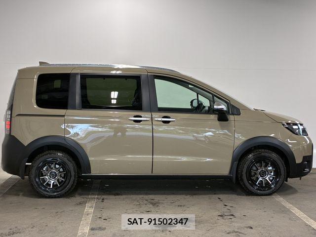 Honda FREED 2025-11 8035684-5