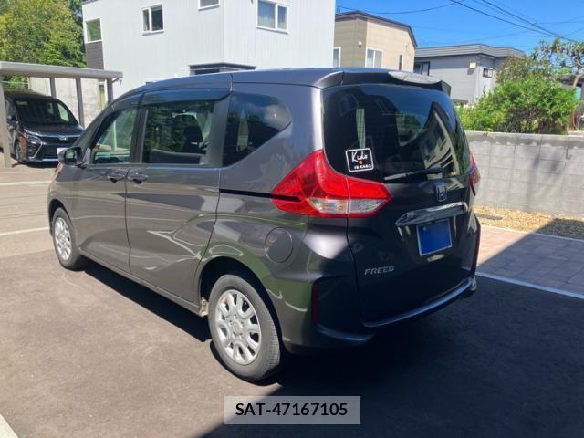 Honda FREED 2018-05 8230141-9