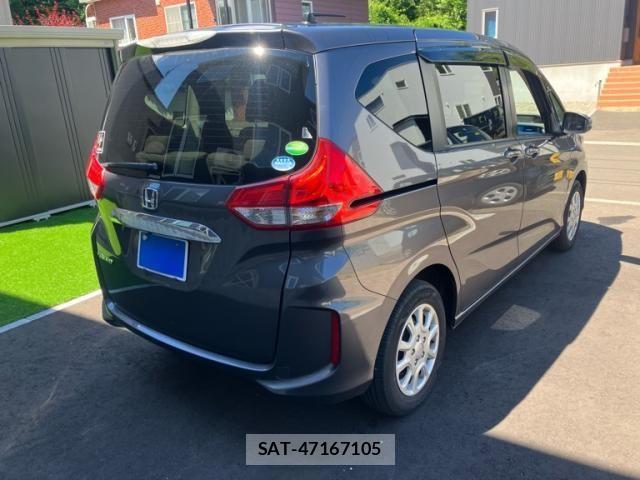 Honda FREED 2018-05 8230141-10