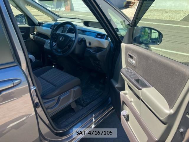 Honda FREED 2018-05 8230141-13