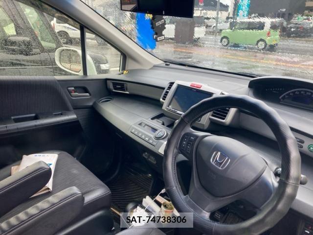 Honda FREED 2016-06 8245253-11