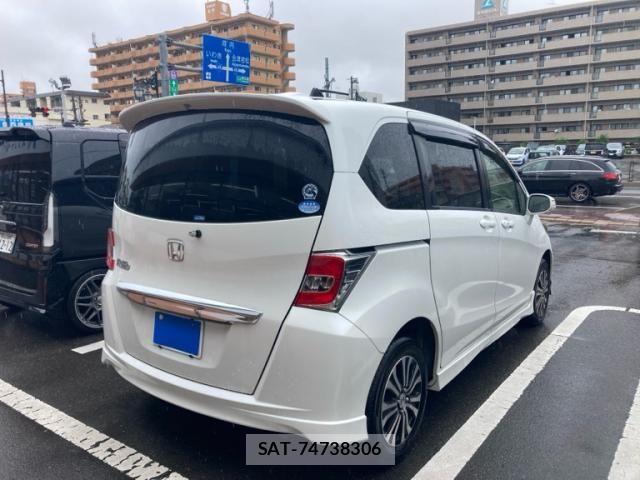 Honda FREED 2016-06 8245253-2