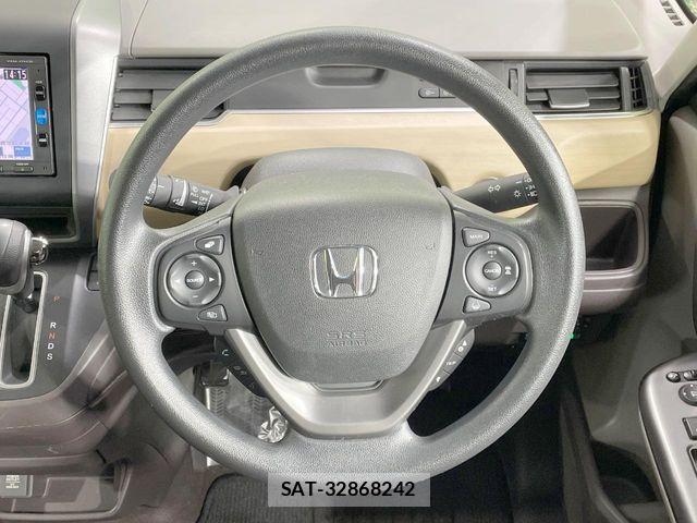 Honda FREED 2017-05 8335929-13